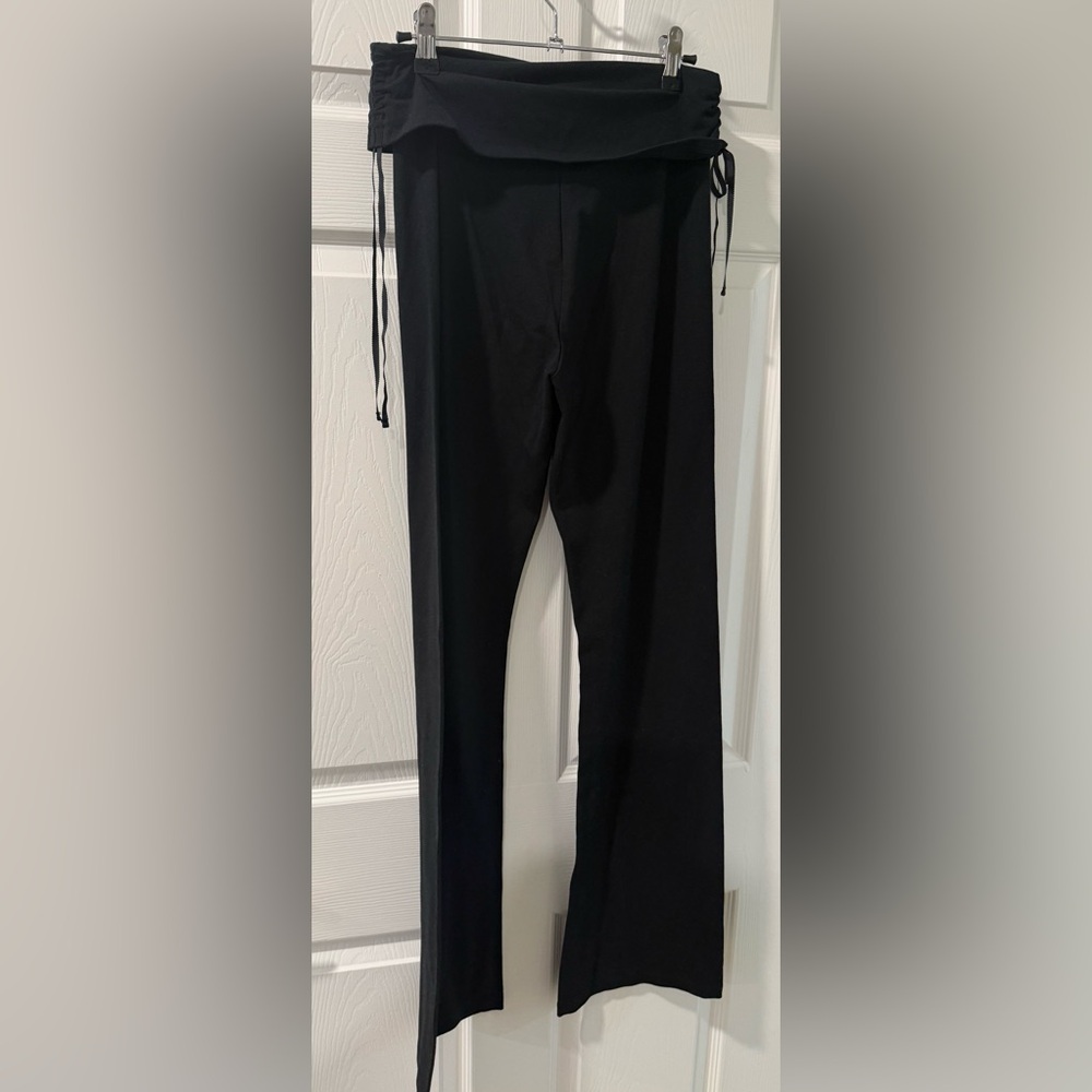 NWOT Victoria’s Secret Sport Foldover Flare Leggings - Size Small | Black